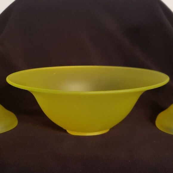 Antique Vtg Tiffin Vaseline "Uranium Glass" Bowl and Candlesticks, circa 1920s - Picture 3 of 12